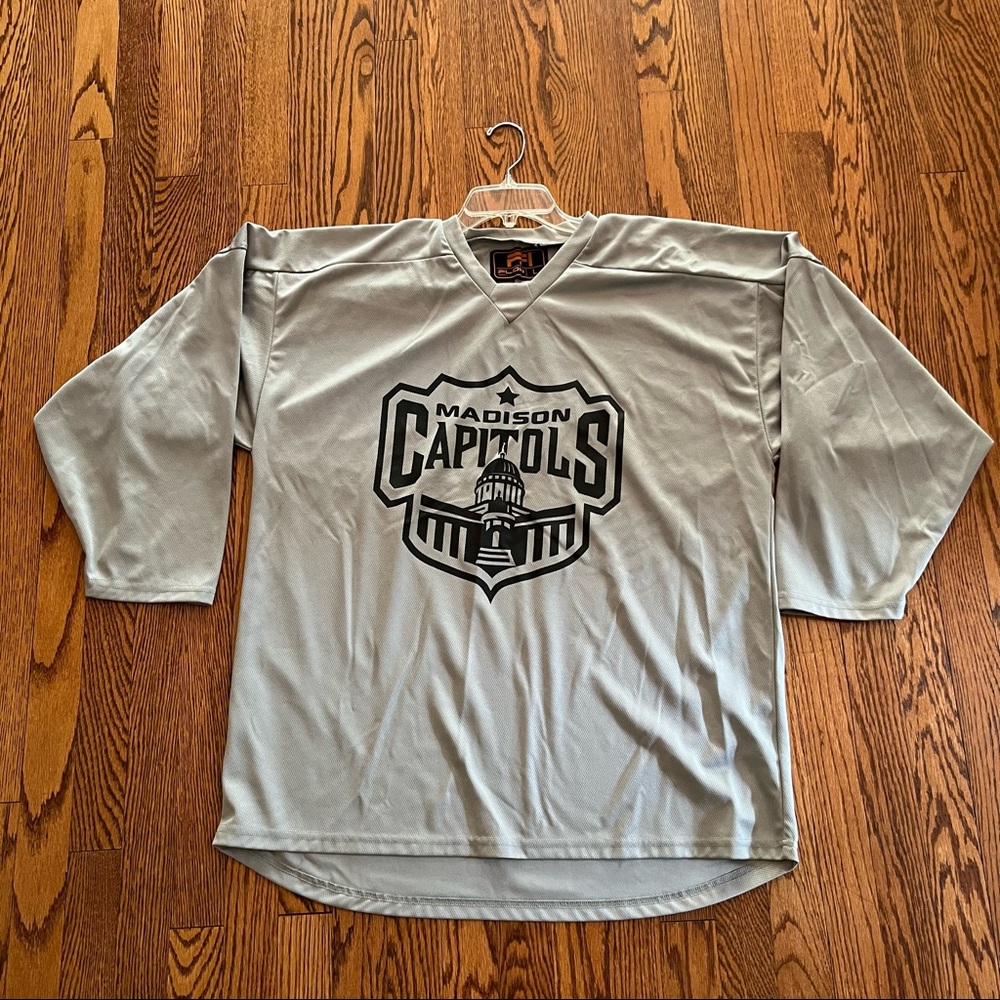 NWOT Madison Capitols Jersey size L